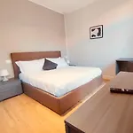 Hh Hermoso Housing 公寓