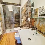Hh Hermoso Housing * 阿斯蒂