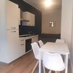 公寓 Hh Hermoso Housing