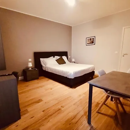 Hh Hermoso Housing Lägenhet Asti