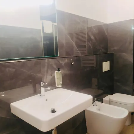 Hh Hermoso Housing Apartment