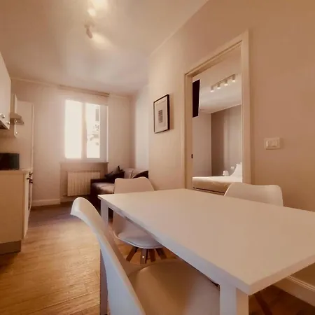 Hh Hermoso Housing Apartment