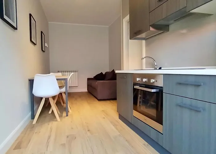 דירה Hh Hermoso Housing אסטי